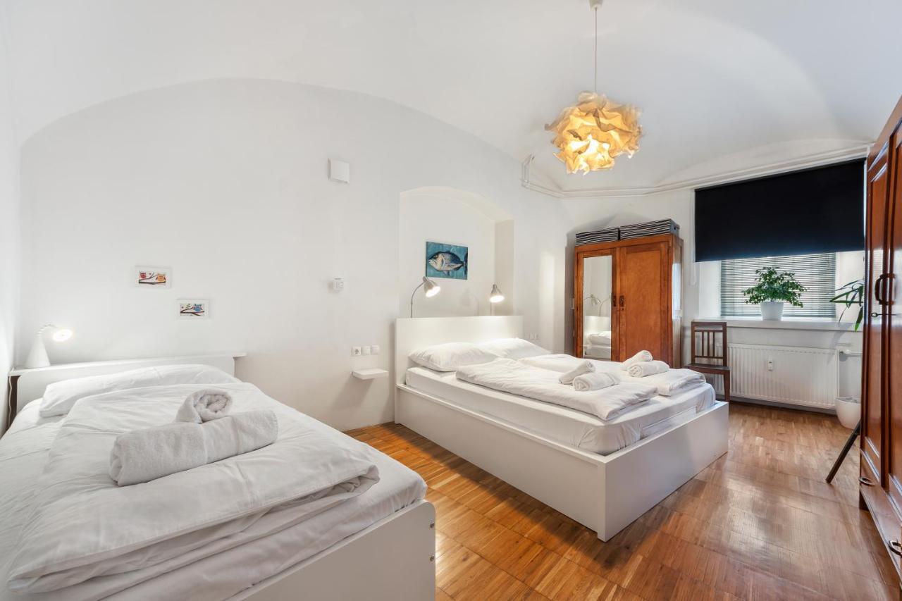 Rog Apartment With Furnished Courtyard Ljubljana Dış mekan fotoğraf
